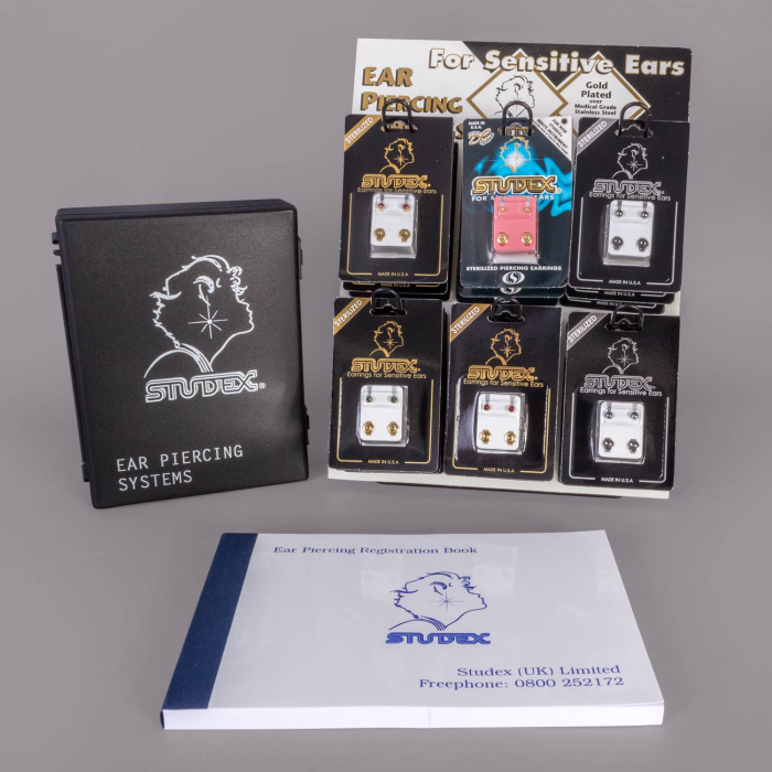 Studex Plus Instrument Kit with Display Stand and 18 Pairs of Studs